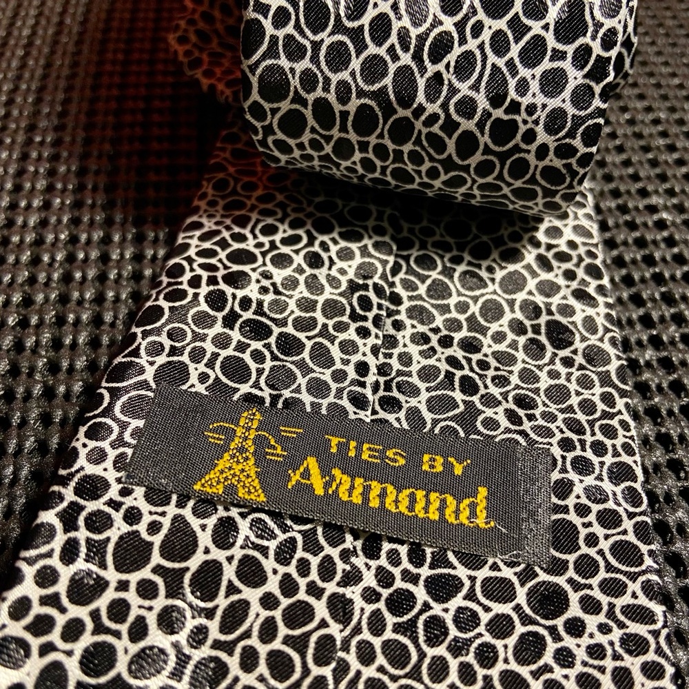 Ties By Armand Black White Design Circles 60" - Picture 3 of 3